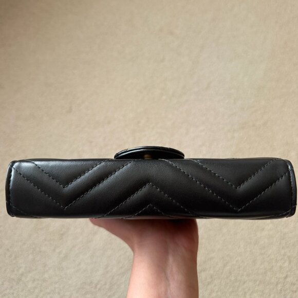 Gucci Wallet On Chain - Picture 5 of 10